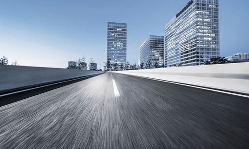 <b>動(dòng)力鋰電池包行業(yè)競爭激烈，未來的路該如何走?</b>
