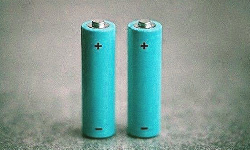 <b>磷酸鐵鋰電池低溫性能如何提高和改善？</b>