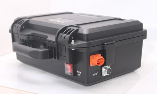 <b>便攜式UPS儲(chǔ)能電源—戶外持久續(xù)航電力</b>