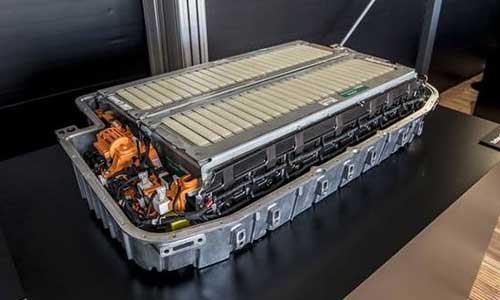<b>全固態(tài)鋰離子電池是新能源汽車(chē)下一個(gè)發(fā)展風(fēng)口</b>