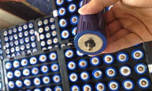<b>磷酸鐵鋰電池工作原理和化學反應方程式</b>