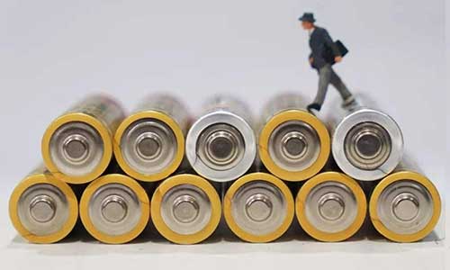 <b>鋰電池廠商詳解動力鋰電池和消費鋰電池的區(qū)別</b>