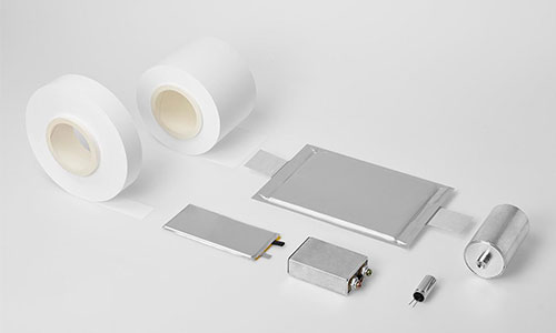 <b>價格血戰(zhàn)沖擊，鋰電隔膜行業(yè)呈寡頭格局</b>